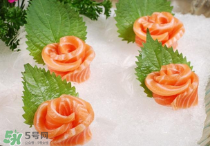 三文魚放冷藏還是冷凍？三文魚冷藏好還是冷凍好？