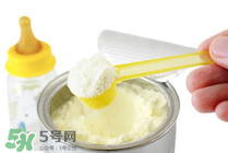 配方奶粉的保質(zhì)期是多久？配方奶粉打開后怎么保存時(shí)間久一點(diǎn)？
