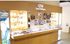dw手表香港專柜在哪里？dw手表香港多少錢？