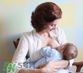 生孩子后為什么遲遲不來例假？生完孩子后多久來大姨媽？