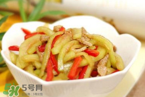西瓜皮能吃嗎？西瓜皮怎么做好吃