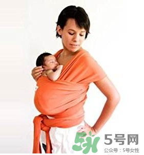 背巾適合多大的寶寶？背巾寶寶多大可以用？