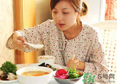 夏天做月子穿什么鞋？夏天做月子如何選擇鞋子？
