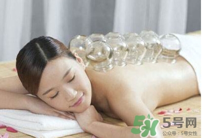 女人刮痧好還是拔罐好？刮痧和拔罐的區(qū)別