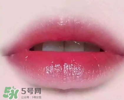 嬌蘭小黑裙唇膏口紅007多少錢？嬌蘭小黑裙007專柜價(jià)