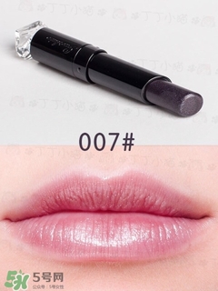 嬌蘭小黑裙007值得入嗎？嬌蘭小黑裙007唇膏口紅怎么樣？