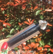 嬌蘭小黑裙003好看嗎？嬌蘭小黑裙唇膏003試色