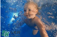 寶寶游泳耳朵進水了怎么辦？寶寶游泳如何避免耳朵進水？