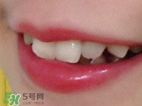 嬌蘭小黑裙003多少錢？嬌蘭小黑裙唇膏003專柜價格