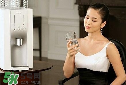 30天不喝飲料，妹子的對比照令人震驚 喝白開水的好處