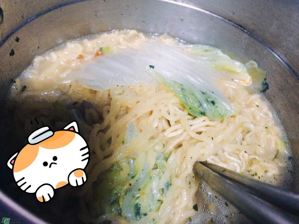 康師傅白胡椒肉骨面好吃嗎？康師傅白胡椒方便面味道怎樣