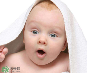 寶寶中暑的癥狀是什么？寶寶夏天如何判斷是否中暑？