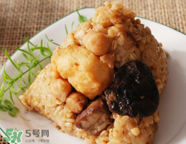 花生粽子怎么做好吃？花生粽子怎么包？
