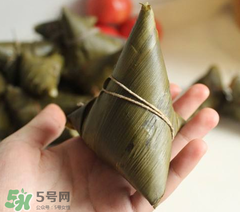 包粽子用什么糯米？包粽子的糯米要泡多久？