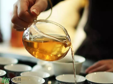 普洱生茶好喝還是熟茶好喝？普洱喝生茶還是熟茶？