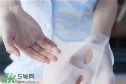 百雀羚三生花面膜怎么用？百雀羚三生花面膜用完要洗嗎？