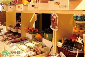 良品鋪?zhàn)訛槭裁茨敲促F？良品鋪?zhàn)訛槭裁催@么貴