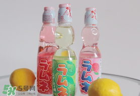 彈珠汽水怎么開？彈珠汽水怎么開不會噴？
