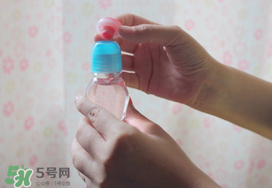 彈珠汽水怎么開？彈珠汽水怎么開不會噴？