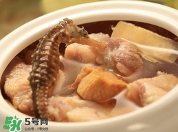 鱷魚(yú)肉燉湯要去皮嗎？鱷魚(yú)肉煲湯新鮮的好還是干的好