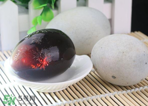 皮蛋可以帶上飛機(jī)嗎？皮蛋可以直接帶上飛機(jī)嗎？