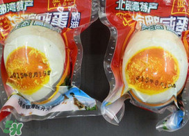 真空包裝的咸鴨蛋是熟的嗎？可以直接吃嗎？