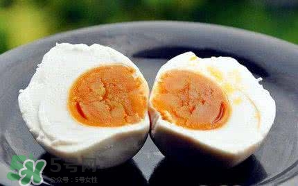 咸鴨蛋為什么會(huì)臭？咸鴨蛋為什么會(huì)苦