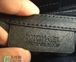 michael kors鎖頭包怎么分辨真假？mk鎖頭包真假辨別
