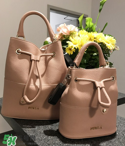 furla水桶包有幾種尺寸？芙拉水桶包尺寸多大？