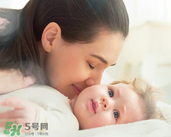 夏天寶寶出生該準備什么？夏季待產(chǎn)包的特點