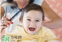 夏天寶寶能剃光頭嗎？夏天寶寶剃光頭好嗎？