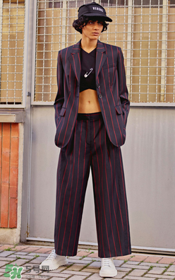 versus versace2018早春度假系列衣服款式有哪些_好看嗎？