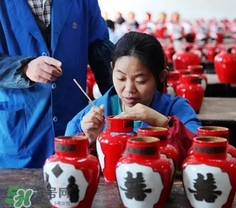 花雕酒是什么做的？花雕酒用什么做的