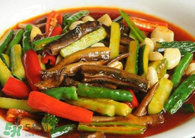 黃鱔可以和黃瓜一起吃嗎？黃瓜和黃鱔能同食嗎？