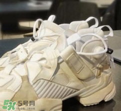 2018vetements reebok pump最新聯(lián)名運(yùn)動(dòng)鞋什么樣_好看嗎？