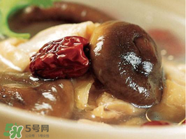 鴨肉能和香菇一起燉嗎？香菇燉鴨肉有毒嗎？
