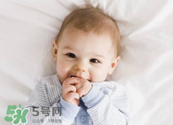 嬰兒吃藥可以混在奶粉里面吃嗎？嬰兒吃藥怎么吃？