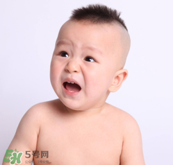嬰兒吃藥嗆到了怎么辦？怎么喂藥才不會嗆到寶寶？
