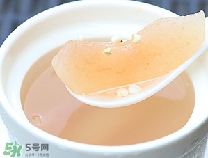 川貝燉雪梨的做法川貝放多少？川貝冰糖燉雪梨的禁忌