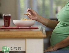 綠豆湯孕婦可以喝嗎？孕婦可以吃冰綠豆湯嗎？