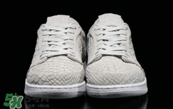 air jordan 1 low swooshless多少錢？aj1蟒蛇紋專柜價格