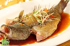 鱸魚怎么做好吃又簡單？清蒸鱸魚的做法