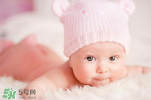 夏季寶寶體溫多少正常？夏季寶寶體溫會偏高嗎？