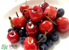 藍(lán)莓和櫻桃可以一起吃嗎？藍(lán)莓和櫻桃哪個(gè)好吃？