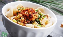 油潑面都放什么調(diào)料比較香？油潑面正宗的配料有哪些