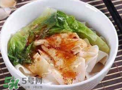 油潑面怎么和面？油潑面的面怎么和