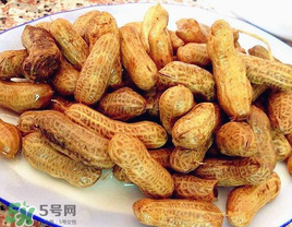 楊梅和花生能一起吃嗎？吃了楊梅還能吃生花生嗎？