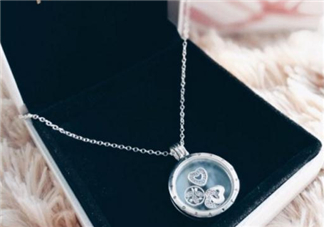 pandora項鏈掉色嗎？潘多拉項鏈會不會掉色？