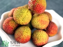 黑葉荔枝和妃子笑哪個(gè)好吃？黑葉荔枝和妃子笑的區(qū)別