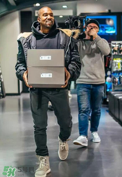adidas yeezy 350 v2反轉(zhuǎn)奧利奧配色諜照曝光好看嗎？